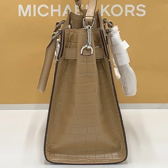 Michael Kors Hamilton Medium
Satchel Crossbody Croc Embossed
CAMEL COLOR - Picture 8 of 15